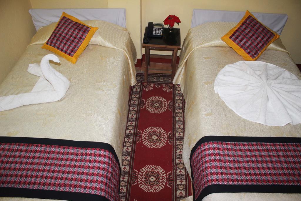 Simrika Homes Bed&Breakfast Kathmandu Rum bild