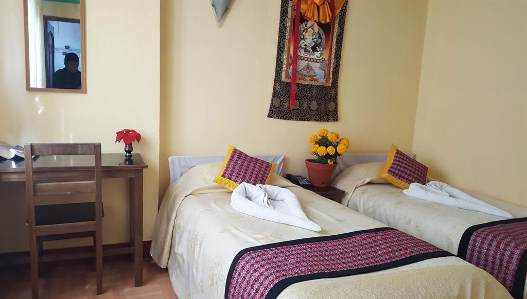 Simrika Homes Bed&Breakfast Kathmandu Rum bild