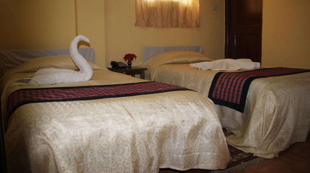 Simrika Homes Bed&Breakfast Kathmandu Rum bild