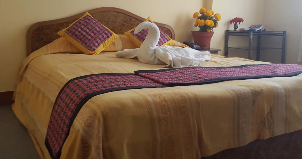 Simrika Homes Bed&Breakfast Kathmandu Rum bild