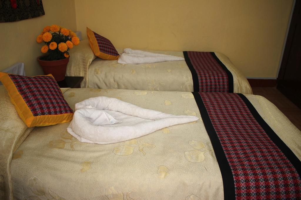 Simrika Homes Bed&Breakfast Kathmandu Rum bild